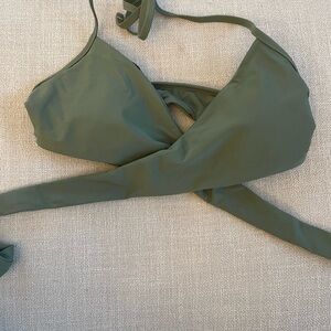 Aerie women’s swim bikini top medium
